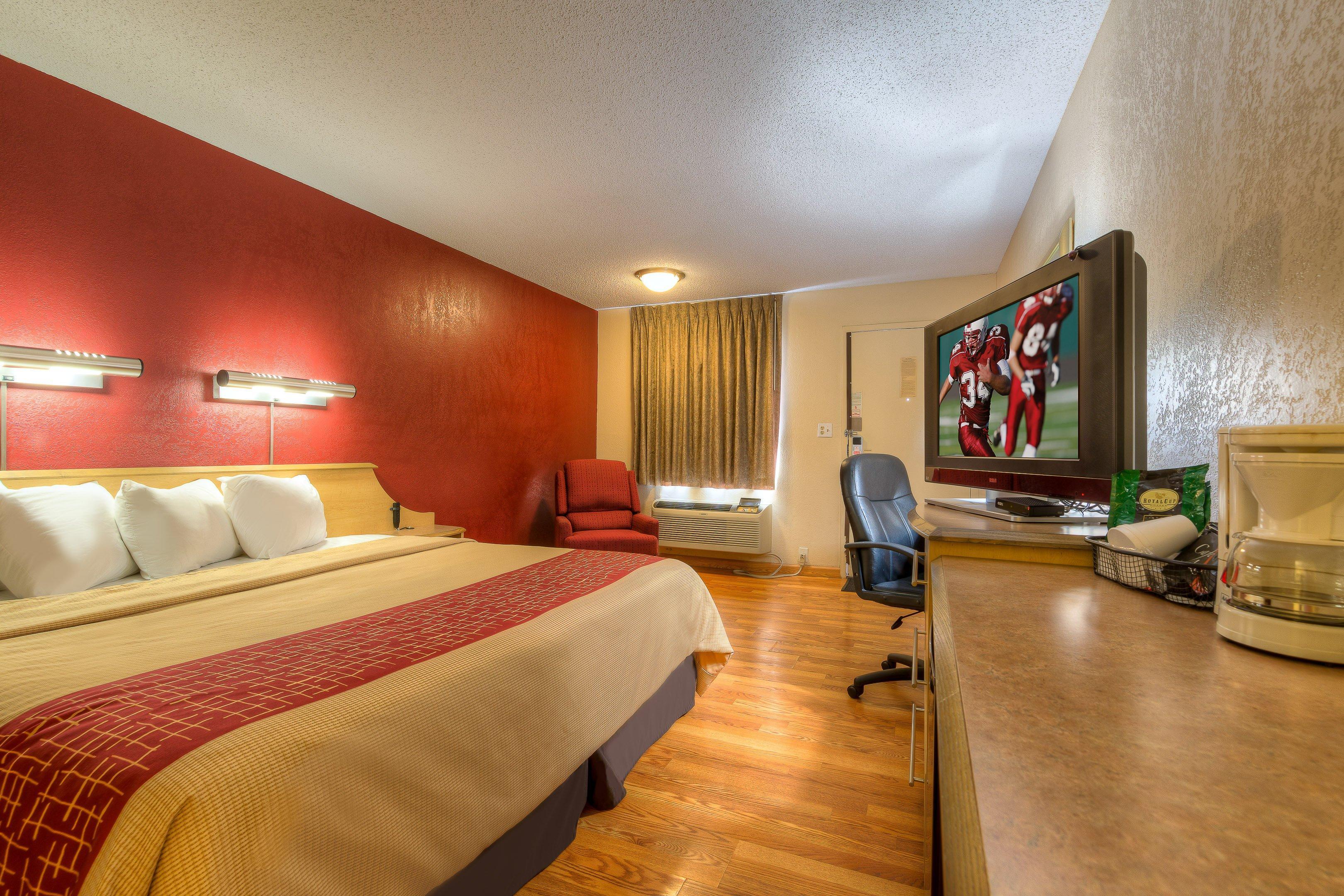 Red Roof Inn Тълса Екстериор снимка